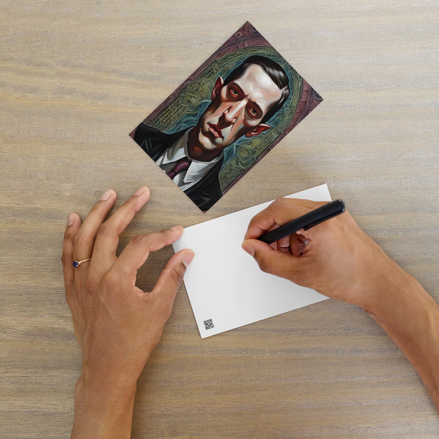 Postal estándar del retrato gótico de Lovecraft